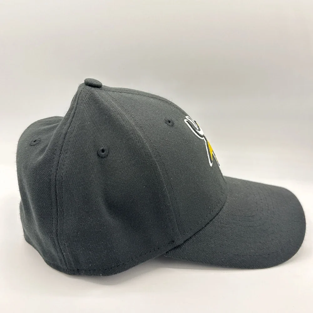 New‎ Era Hat Mens Medium-Large Minnesota Vikings Black 39Fifty NFL Stretch Fit
